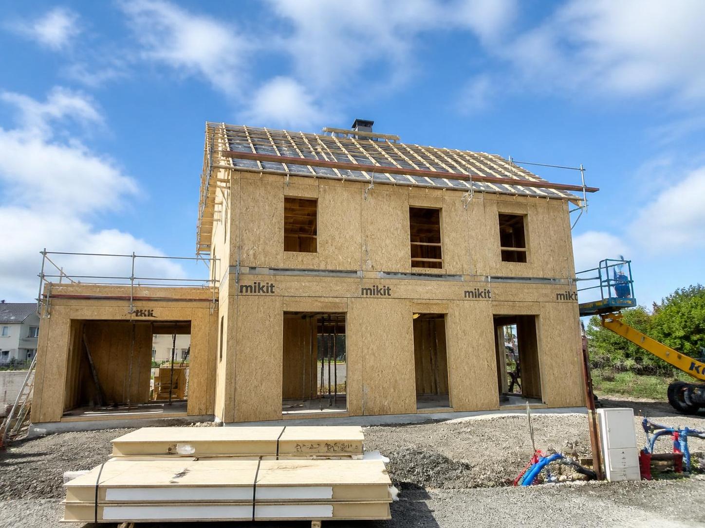 Prix maison Mikit : budget réel, options incluses et points à négocier 2 découvrez le prix réel d'une maison mikit, incluant les options indispensables et les points clés à négocier pour optimiser votre budget construction.